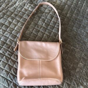 COACH  Elegant Tan Leather Shoulder Bag